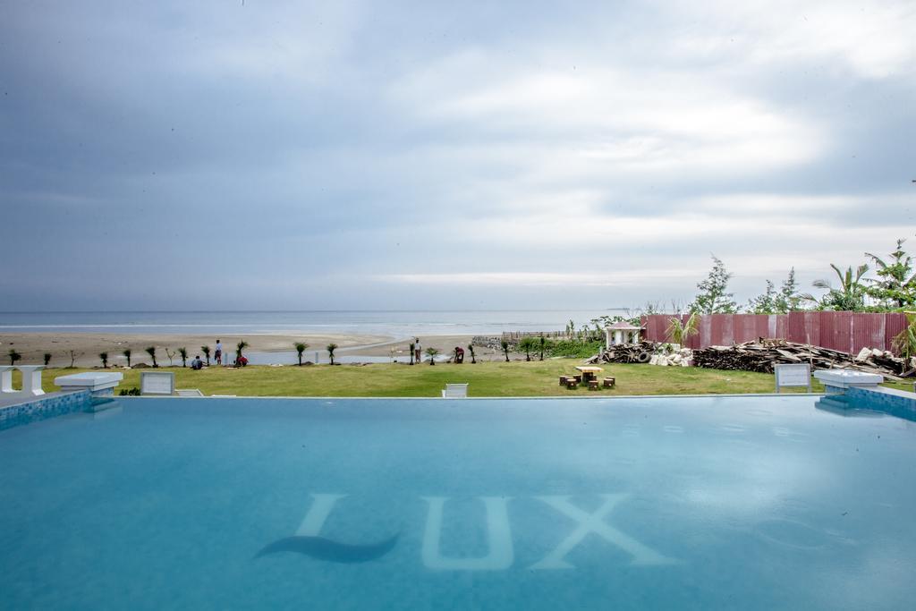 Hotel Lux Ngwesaung Esterno foto
