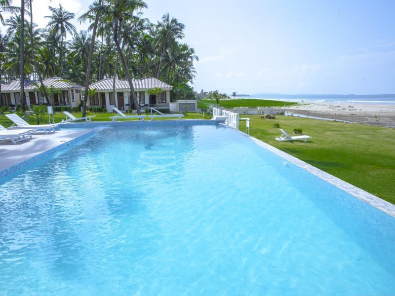 Hotel Lux Ngwesaung Esterno foto