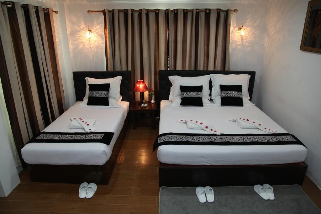 Hotel Lux Ngwesaung Esterno foto