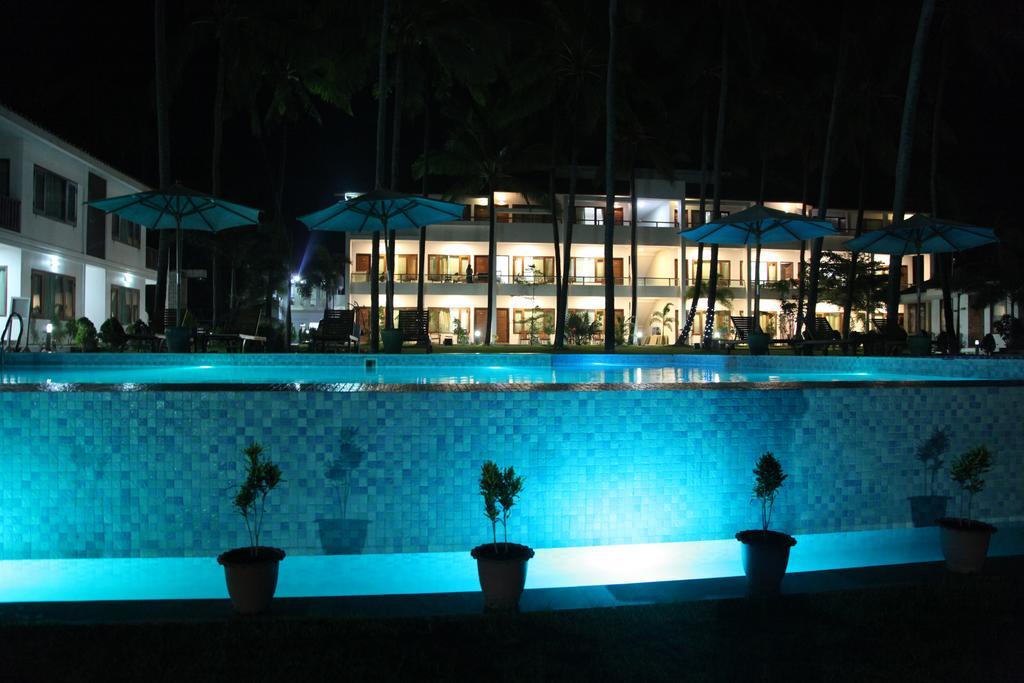 Hotel Lux Ngwesaung Esterno foto