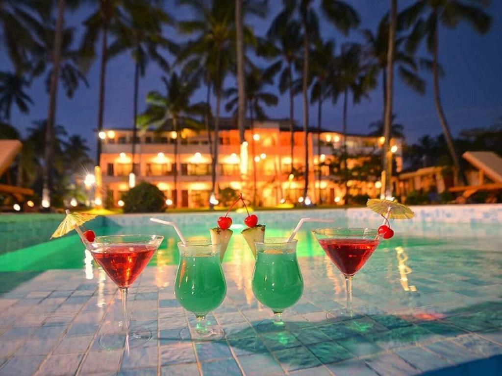 Hotel Lux Ngwesaung Esterno foto