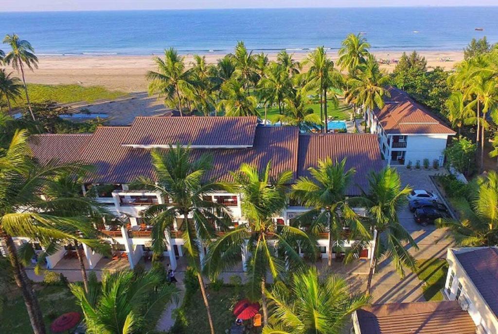 Hotel Lux Ngwesaung Esterno foto